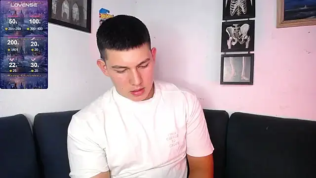 JamesCr  online show from 22, 12, 2025