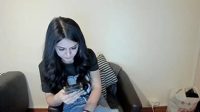 NicoleKatee online show from 3, 2, 2026