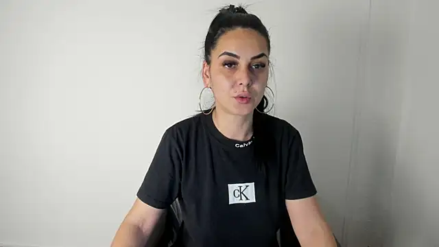 NicoleKatee online show from 4, 11, 2025