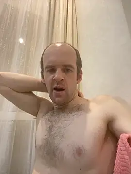 LynnAhNight online show from 28, 10, 2025