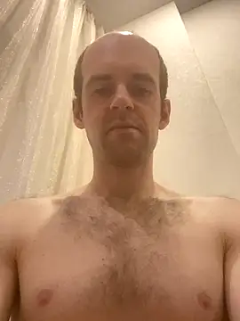 LynnAhNight online show from 8, 10, 2025