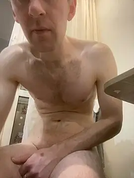 LynnAhNight online show from 18, 2, 2026