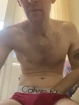 LynnAhNight online show from 11, 4, 2026