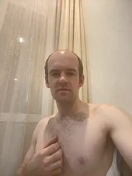 LynnAhNight online show from 27, 10, 2025