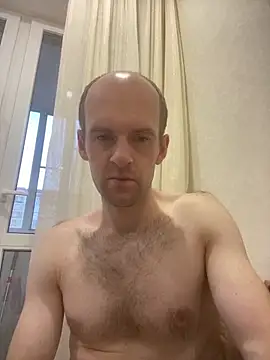 LynnAhNight online show from 17, 9, 2025