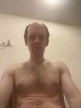 LynnAhNight online show from 24, 2, 2025