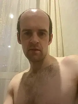 LynnAhNight online show from 22, 10, 2025