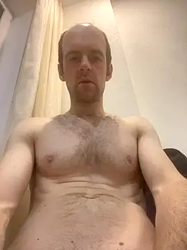 LynnAhNight online show from 24, 10, 2025