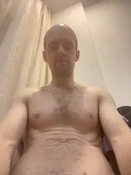 LynnAhNight online show from 14, 11, 2025