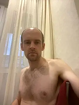 LynnAhNight online show from 19, 9, 2025
