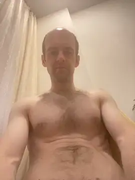 LynnAhNight online show from 2, 10, 2025