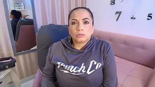 GochitaWild online show from 9, 11, 2025