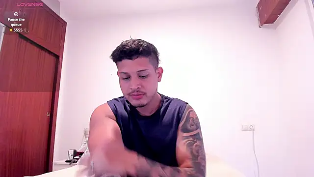 Snapshot of JohanSmith chatting on 29, 5, 2026 JohanSmith online show from 29, 5, 2026
