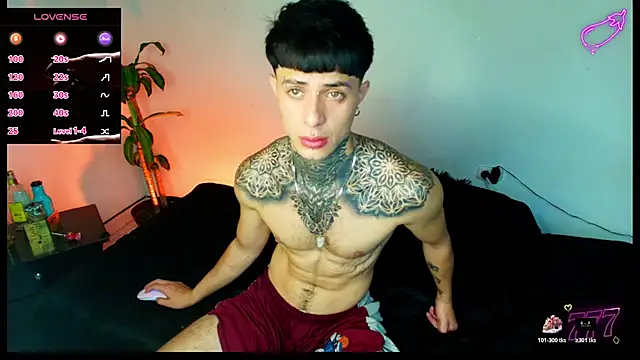 Snapshot of 7_Saturno_7 chatting on 12, 7, 2026 7 Saturno 7 online show from 12, 7, 2026
