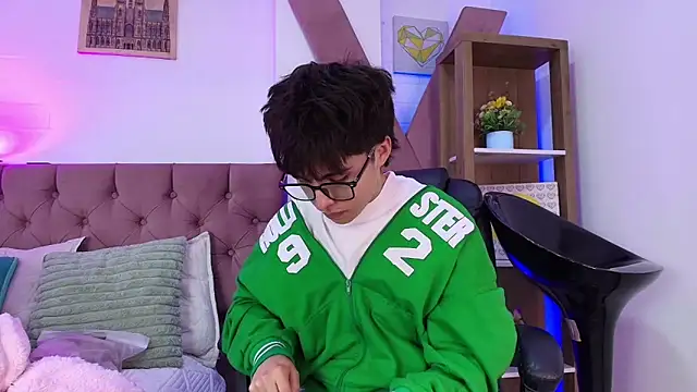 PepperTwink online show from 5, 2, 2026