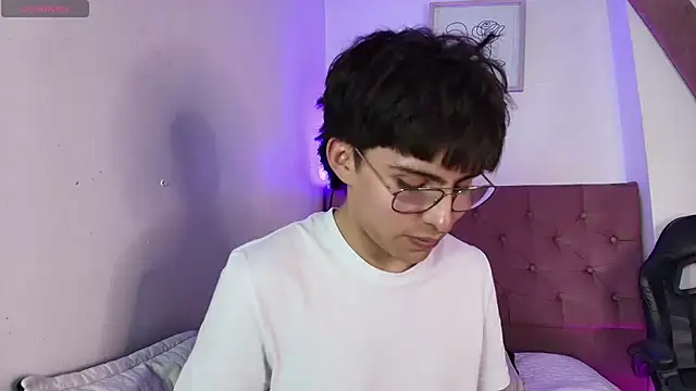 PepperTwink online show from 5, 11, 2025