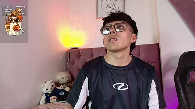 PepperTwink online show from 13, 11, 2025