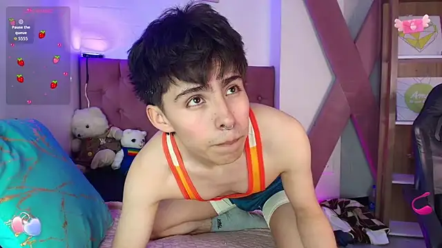 PepperTwink online show from 7, 10, 2025