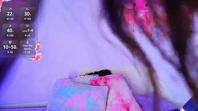 maddie 18 online show from 9, 10, 2025