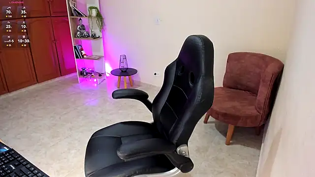 Nathalie 29 online show from 19, 12, 2025