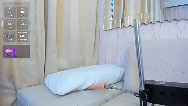 Snapshot of PamelaAddams_ chatting on 8, 11, 2025 PamelaAddams online show from 8, 11, 2025