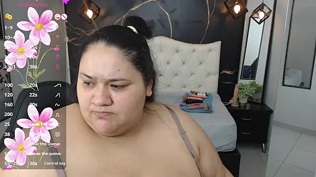 Aaliyah11 online show from 21, 3, 2025