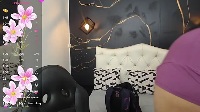 Aaliyah11 online show from 22, 3, 2025