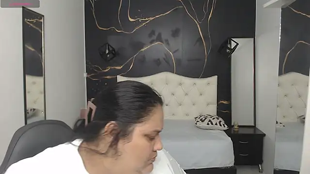 Aaliyah11 online show from 23, 9, 2025
