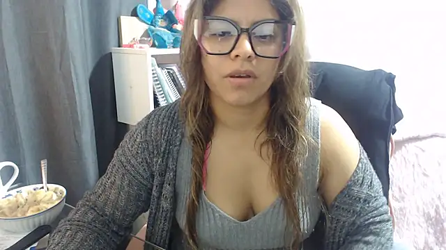Snapshot of KatteAngelLat chatting on 18, 7, 2026 KatteAngelLat online show from 18, 7, 2026