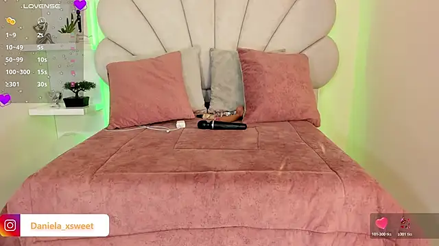 Danielaangelina online show from 22, 12, 2025