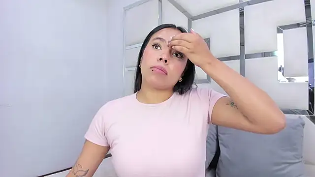 ZoeWan69 online show from 19, 3, 2026