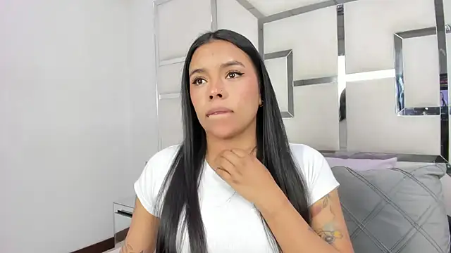 ZoeWan69 online show from 26, 3, 2026