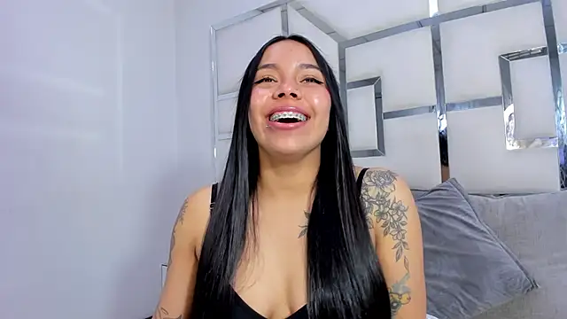 ZoeWan69 online show from 30, 11, 2025