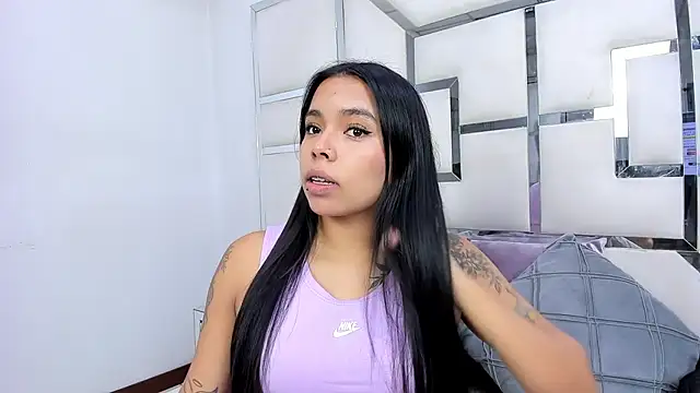 ZoeWan69 online show from 10, 3, 2026