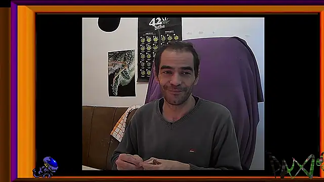 ReyDeBotones online show from 8, 11, 2025