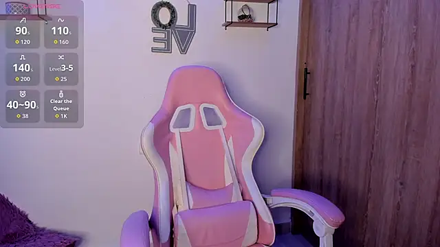 Snapshot of Bella_ricci_ chatting on 23, 10, 2025 Bella ricci online show from 23, 10, 2025