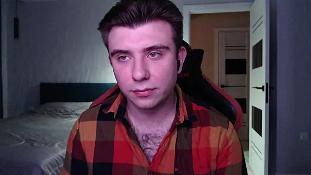 honey furry online show from 20, 9, 2025