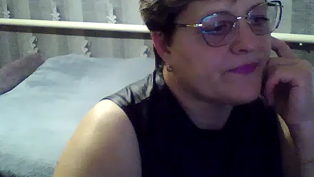 Snapshot of ElzaJewel chatting on 15, 11, 2025 ElzaJewel online show from 15, 11, 2025