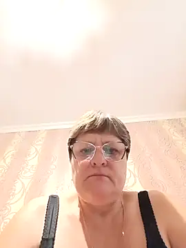 Snapshot of ElzaJewel chatting on 12, 11, 2025 ElzaJewel online show from 12, 11, 2025