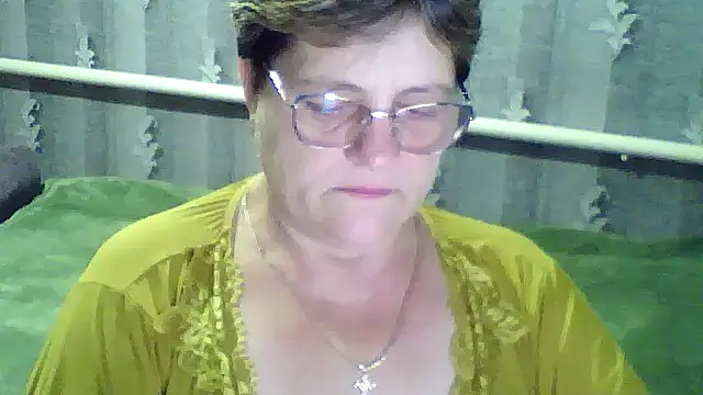 Snapshot of ElzaJewel chatting on 7, 10, 2025 ElzaJewel online show from 7, 10, 2025