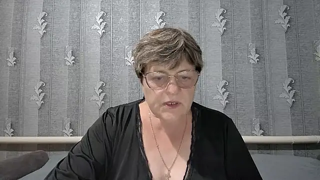 Snapshot of ElzaJewel chatting on 8, 6, 2026 ElzaJewel online show from 8, 6, 2026