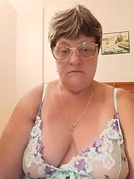 Snapshot of ElzaJewel chatting on 25, 6, 2026 ElzaJewel online show from 25, 6, 2026