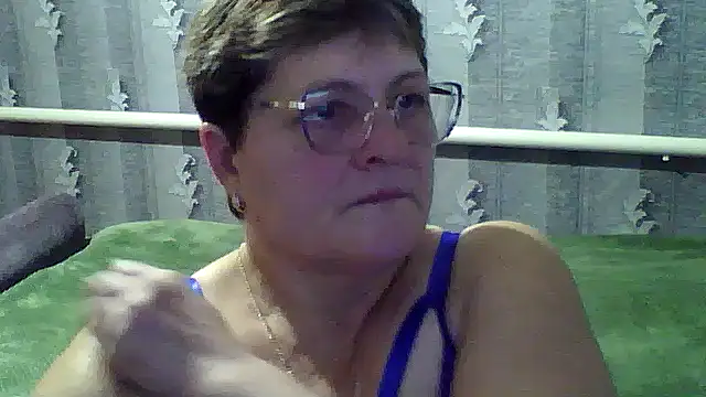 Snapshot of ElzaJewel chatting on 21, 10, 2025 ElzaJewel online show from 21, 10, 2025