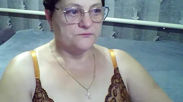 Snapshot of ElzaJewel chatting on 17, 11, 2025 ElzaJewel online show from 17, 11, 2025