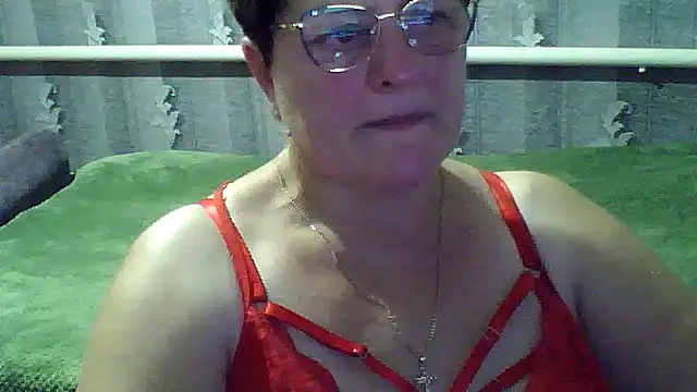 Snapshot of ElzaJewel chatting on 20, 10, 2025 ElzaJewel online show from 20, 10, 2025