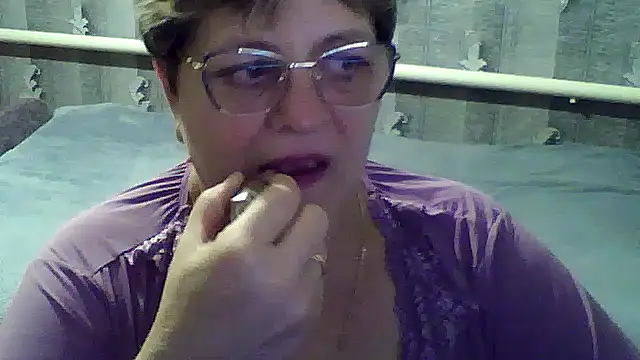 Snapshot of ElzaJewel chatting on 18, 11, 2025 ElzaJewel online show from 18, 11, 2025