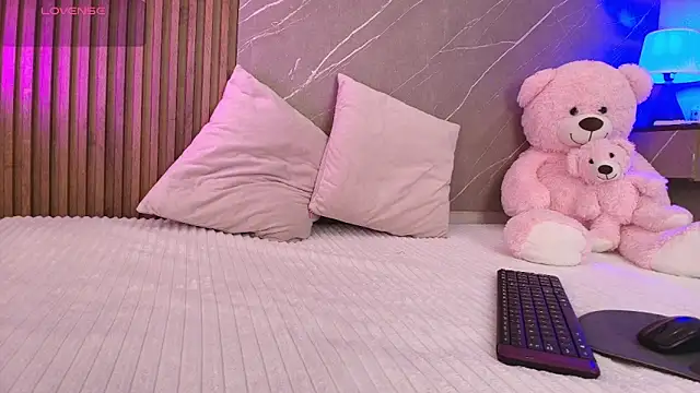 ariana jhonson1 online show from 7, 2, 2026