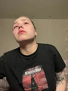 Snapshot of YourMegan chatting on 8, 5, 2026 YourMegan online show from 8, 5, 2026