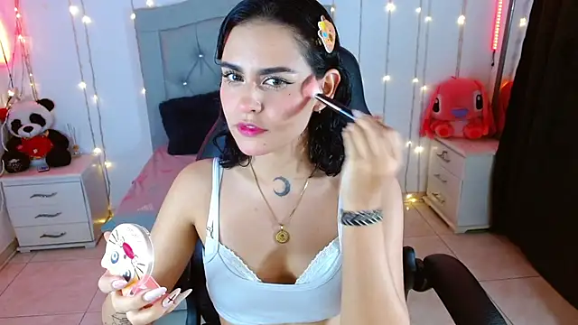 Snapshot of veronica_luar chatting on 10, 10, 2025 veronica luar online show from 10, 10, 2025