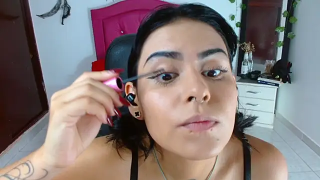Snapshot of veronica_luar chatting on 2, 7, 2026 veronica luar online show from 2, 7, 2026
